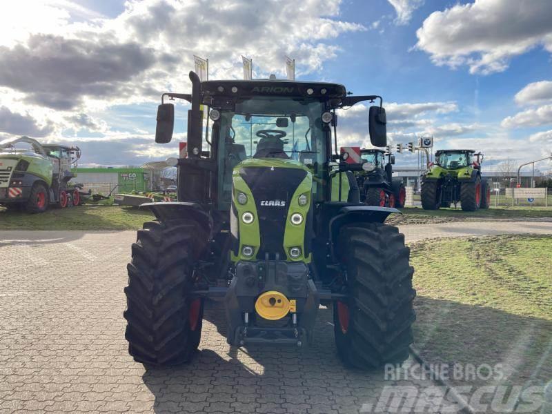CLAAS ARION 550 CMATIC StageV Трактори