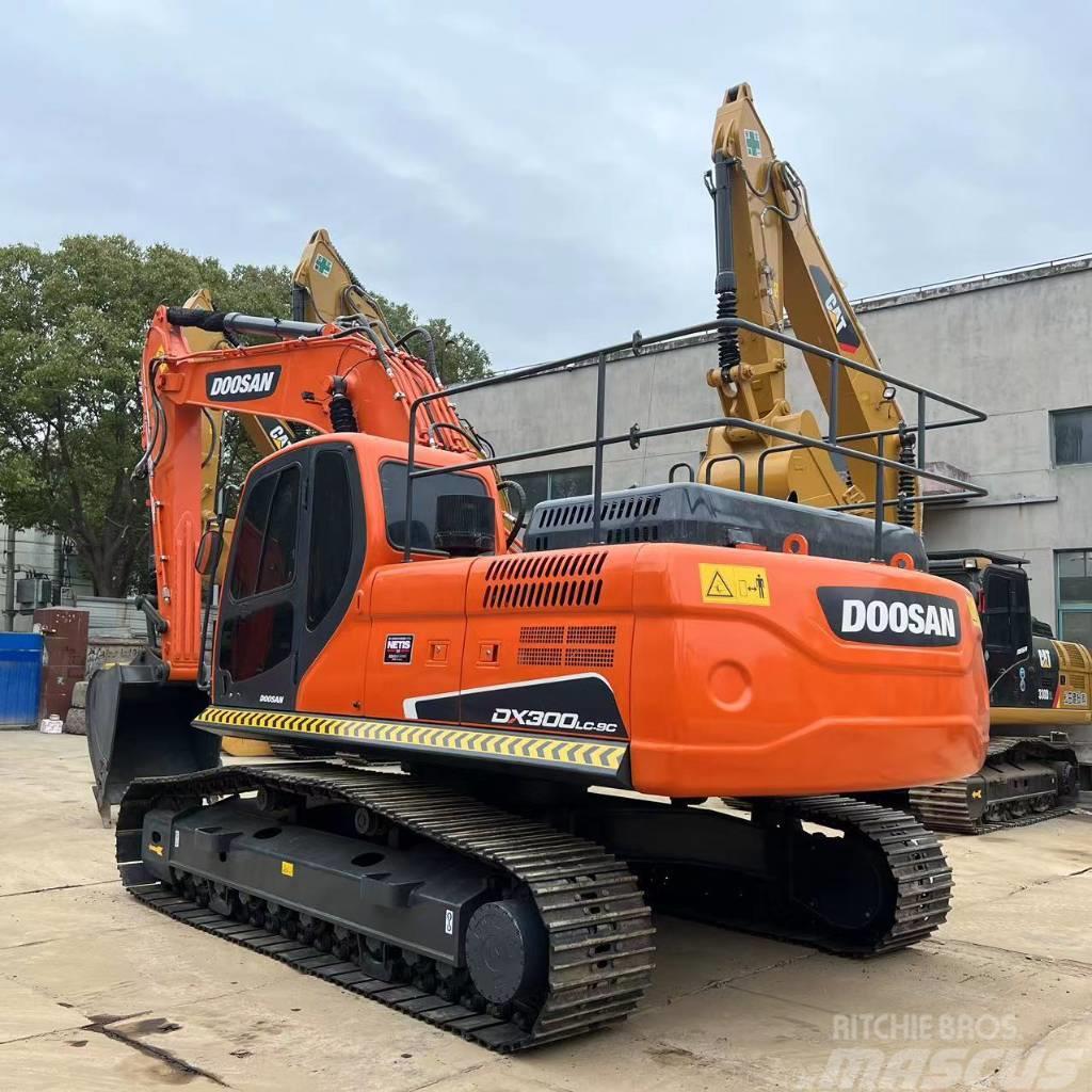 Doosan DX300LC-9C Crawler excavators