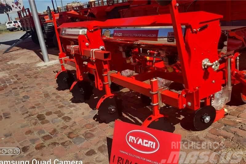  RY Agri Maize Planter 4 Rows Вантажівки / спеціальні