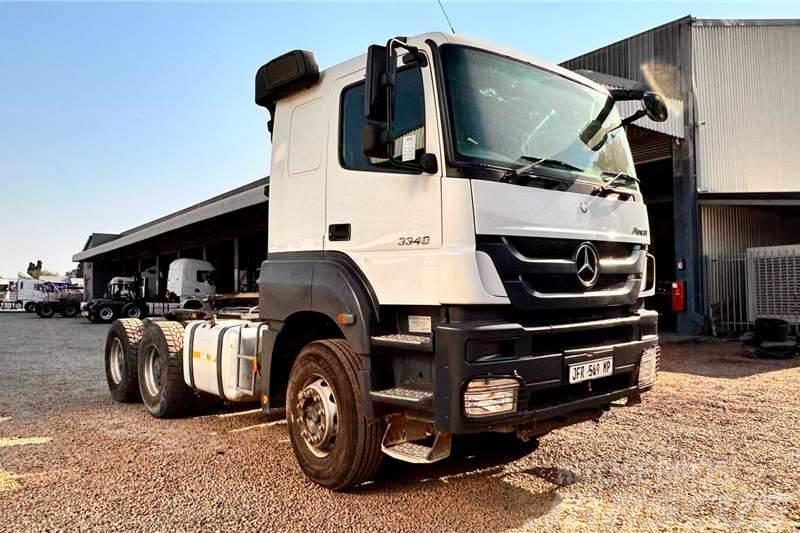 Mercedes-Benz Axor 3350 6x4 T/T Вантажівки / спеціальні