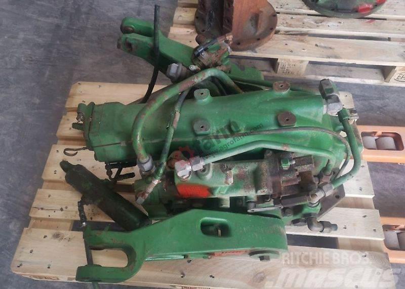  spare parts OBUDOWA PODNOŚNIKA for John Deere whee Інше додаткове обладнання для тракторів