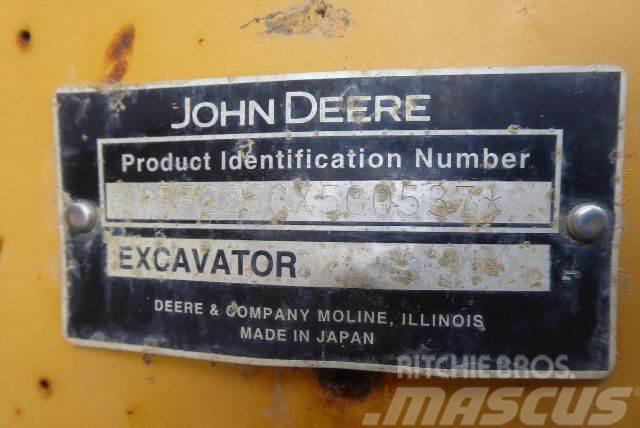 John Deere 225CLCRTS Гусеничні екскаватори