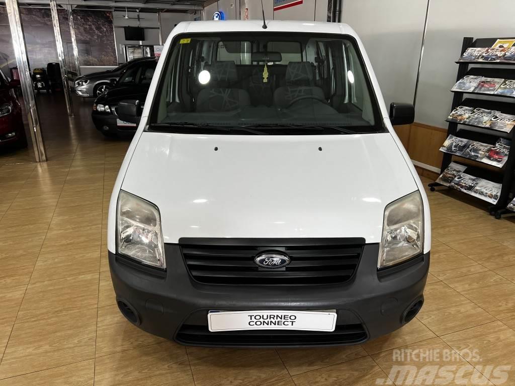 Ford Connect Comercial FT 210S Kombi B. Corta Trend+ 90 Панельні фургони
