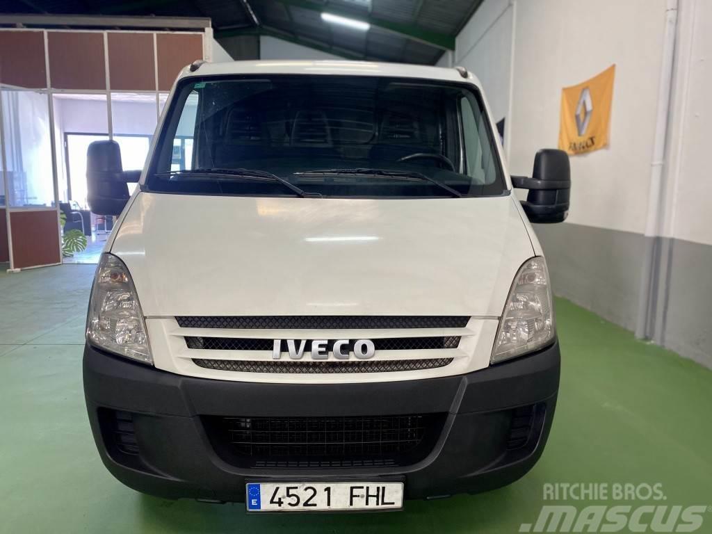 Iveco Daily Frontis 35S18CC Transversal 3750RS Панельні фургони