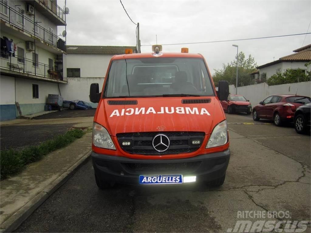 Mercedes-Benz Sprinter 315 CDI AMBULANCIA L2H1 Ambulance Панельні фургони