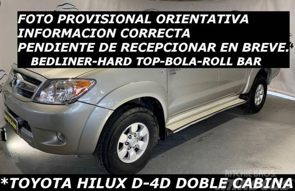 Toyota Hilux 2.5D-4D Cabina Doble VX Панельні фургони