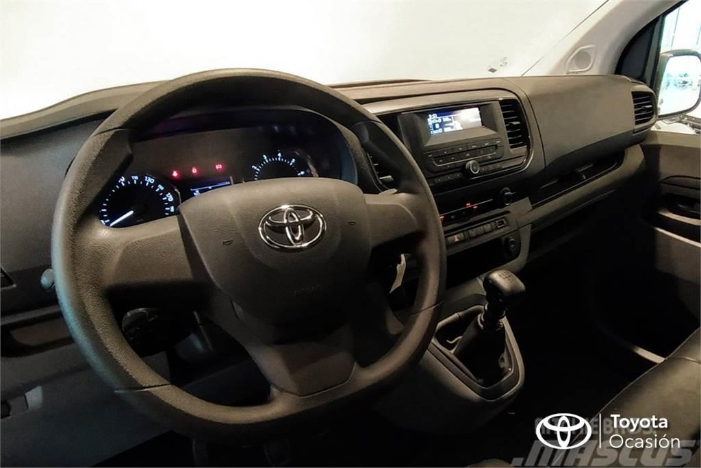 Toyota Proace Van Media 1.6D Comfort 115 Панельні фургони