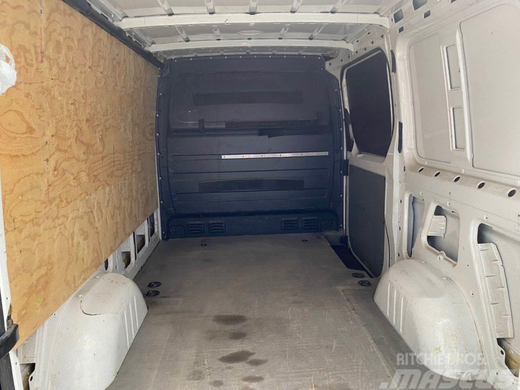 Volkswagen Crafter PRO Chasis DCb. BMT 30 BM 109 Панельні фургони
