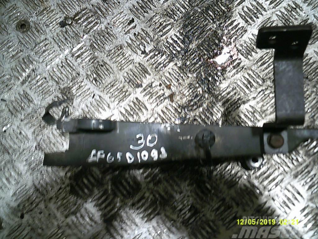 DAF LF65 D1043, EURO-6, bracket Кабіни