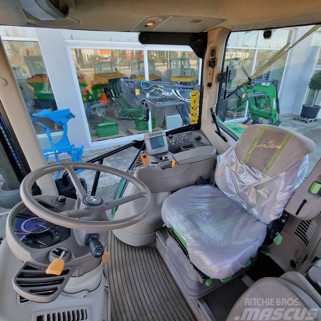 John Deere 6930 Premium Трактори