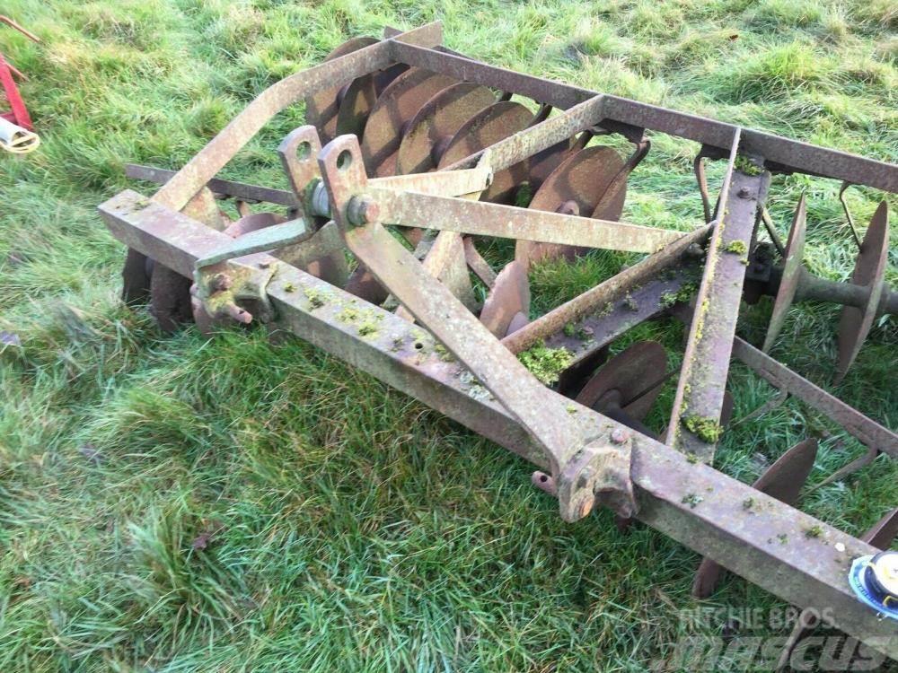  Dusc Harrows - Tractor mounted £390 plus vat £468 Іншi