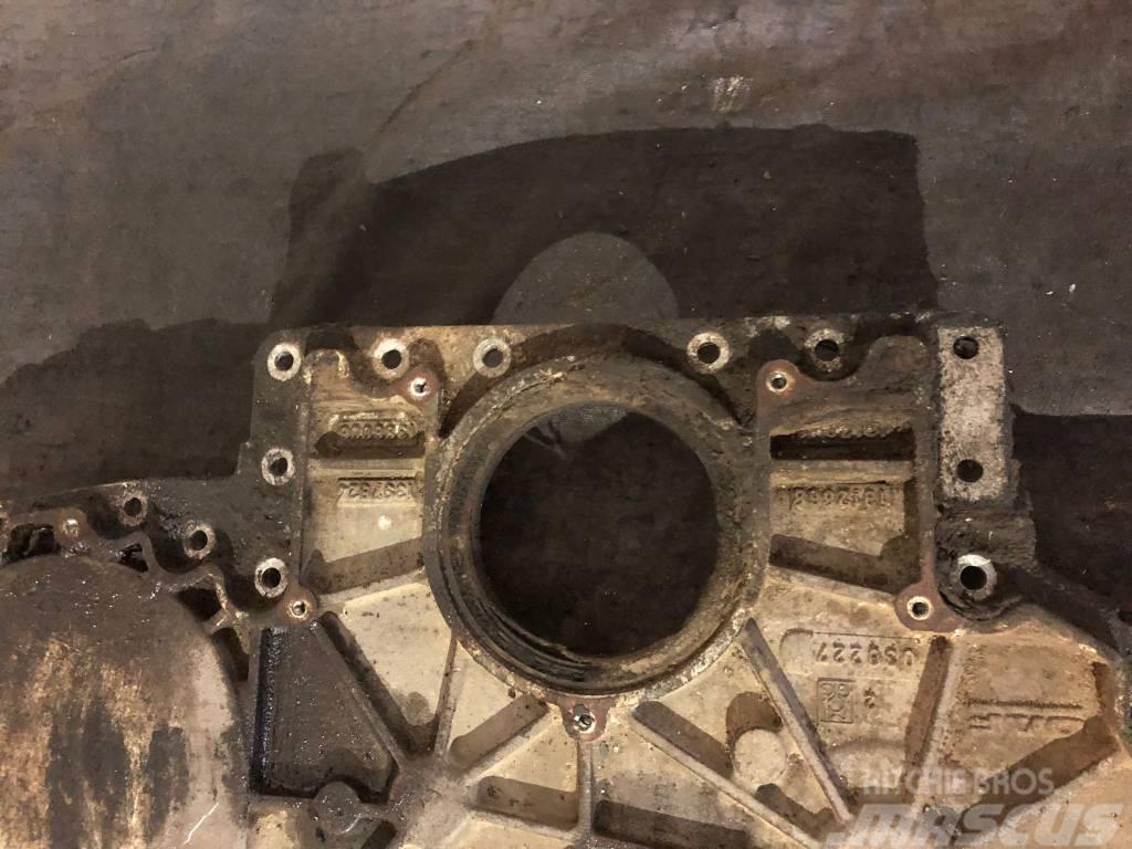 DAF XF95.430 Engine front cover 1312668 Двигуни