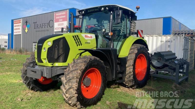 CLAAS ARION 610 HEXA Stage V Трактори