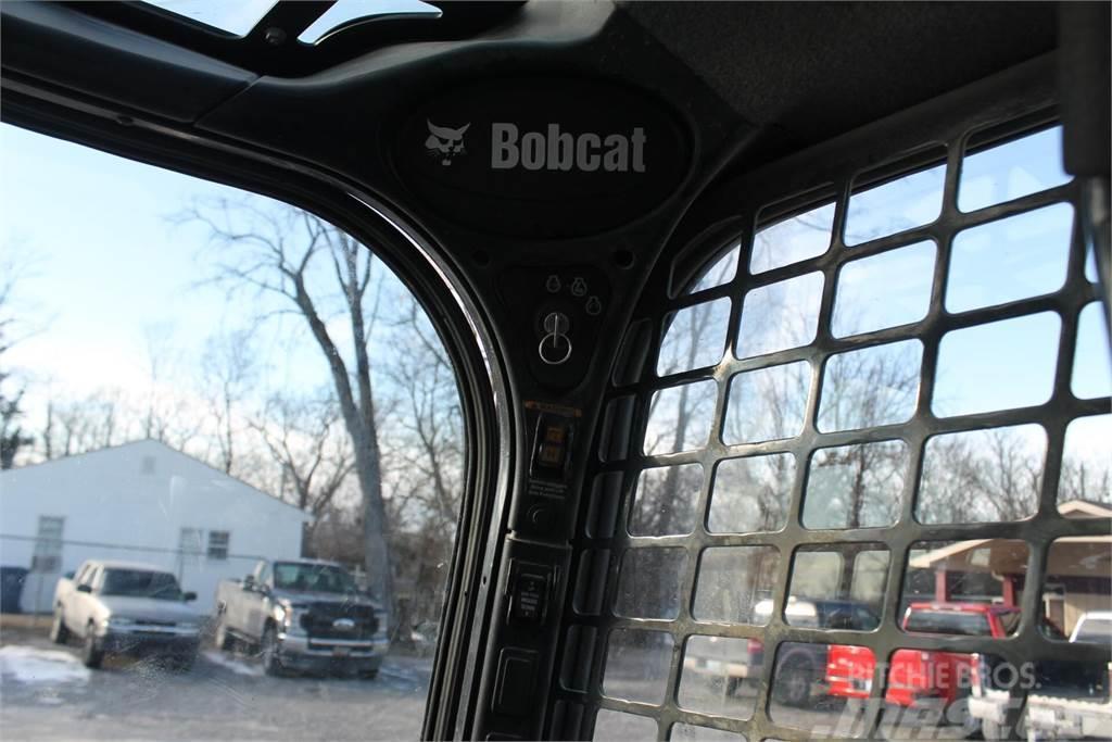 Bobcat S590 Міні-навантажувачі