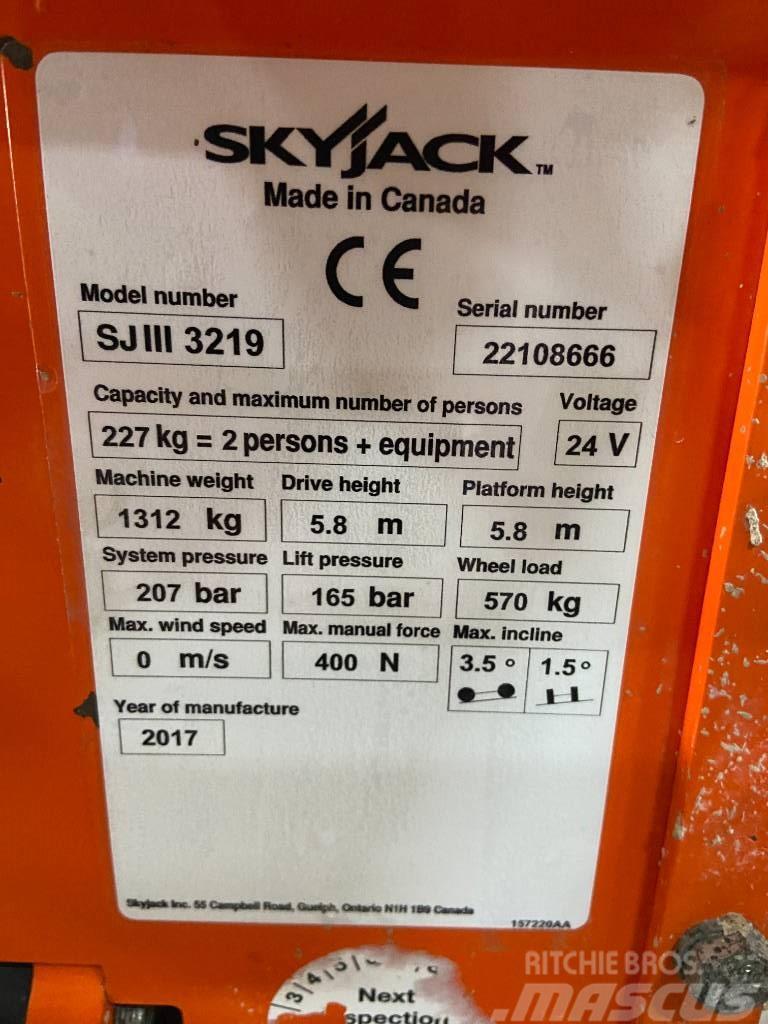SkyJack SJ 3219 schaarhoogwerker 7,8m hoogwerker Підйомники-ножиці