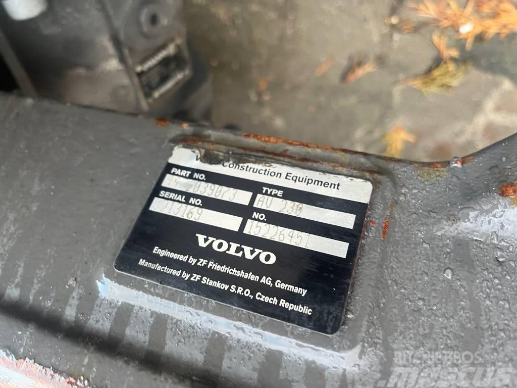 Volvo L 30 G Осі