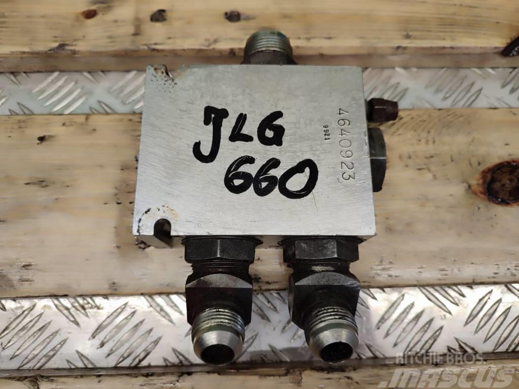 JLG Flow divider valve 4640923 JLG 660 Гідравліка
