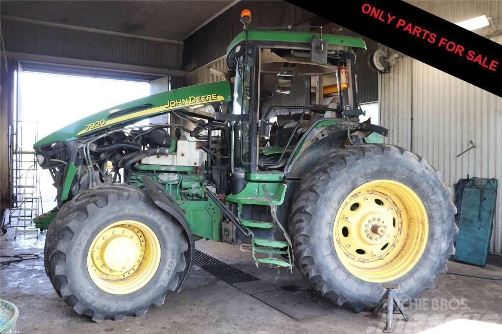 John Deere 7920 Dismantled. Only spare parts Трактори