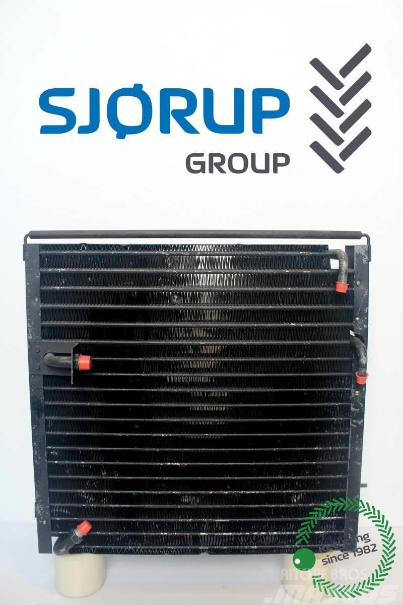 Ford 8210 Oil Cooler Двигуни