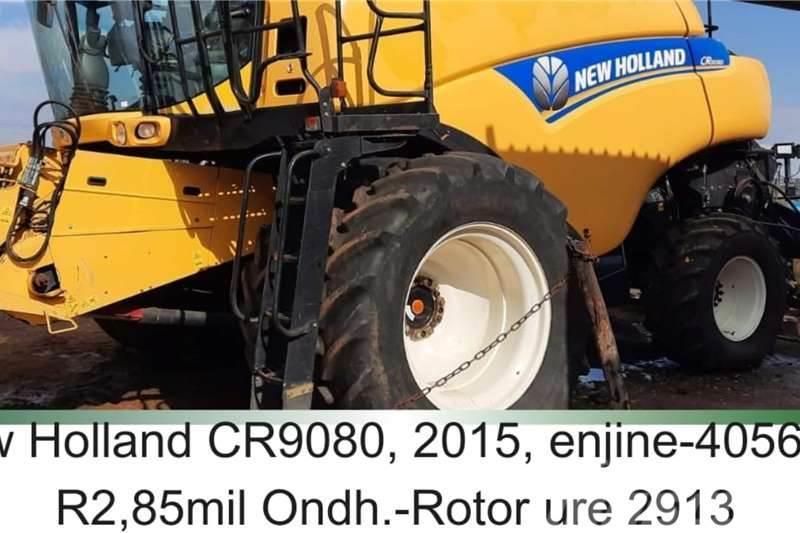 New Holland CR9080 Вантажівки / спеціальні