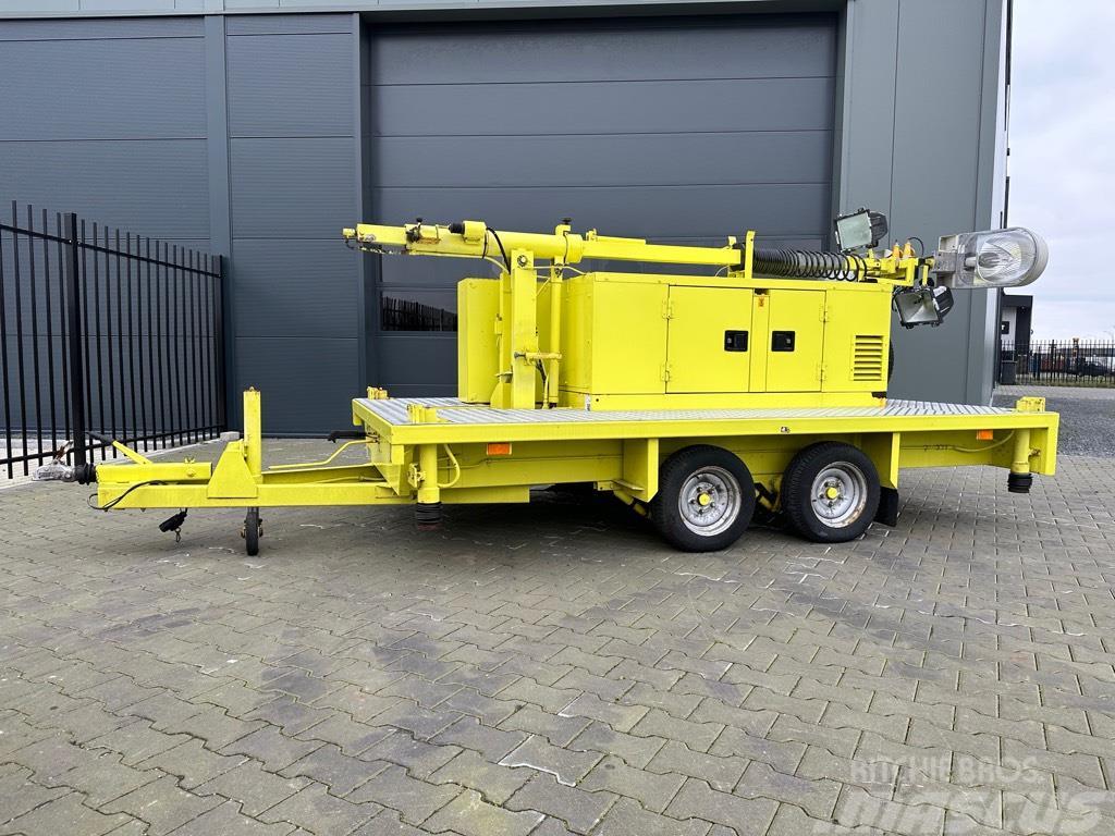 Atlas Copco Unique generator with light pole on trailer! Дизельні генератори