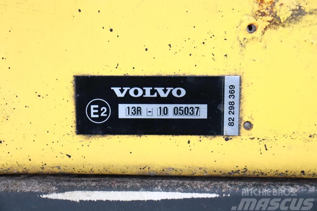 Volvo FL240 4x2 Фургони