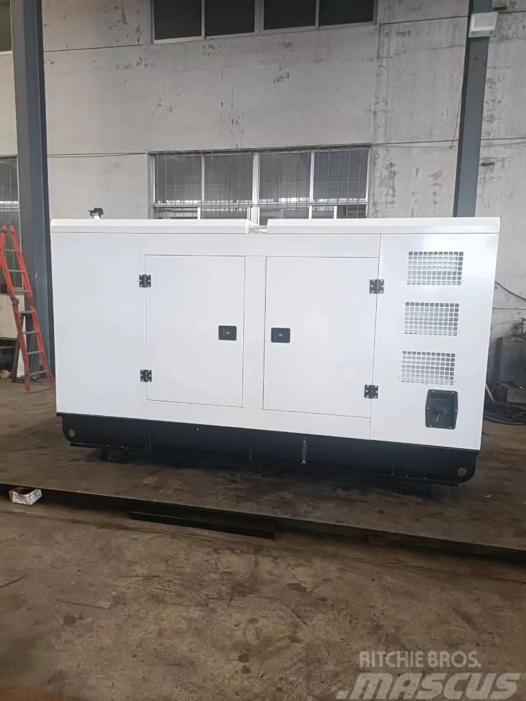 Cummins 120kw 150kva generator set with the silent Дизельні генератори