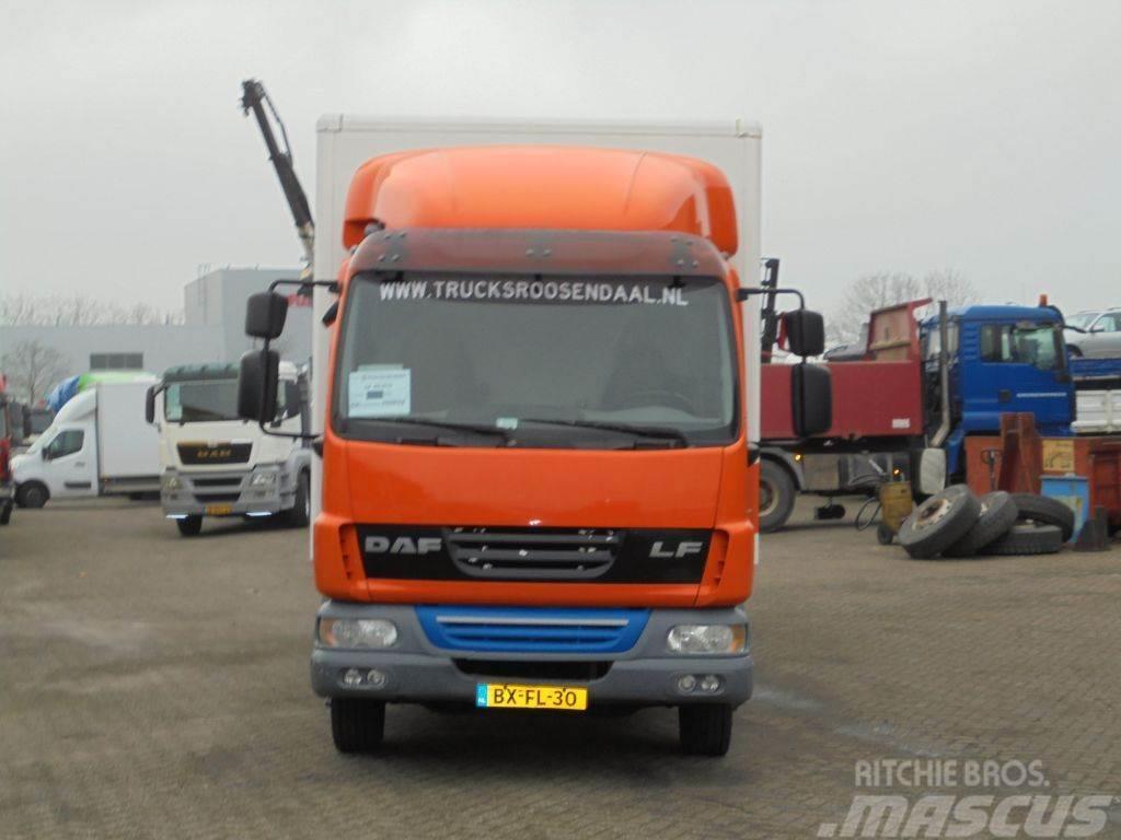 DAF LF 45 210 + 12T + Euro 5 + Dhollandia Lift Фургони
