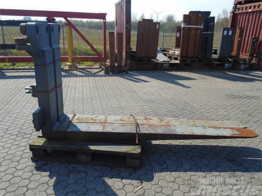  FORK Fitted with Rolls, Kissing 28.000kg@1200mm // Вила