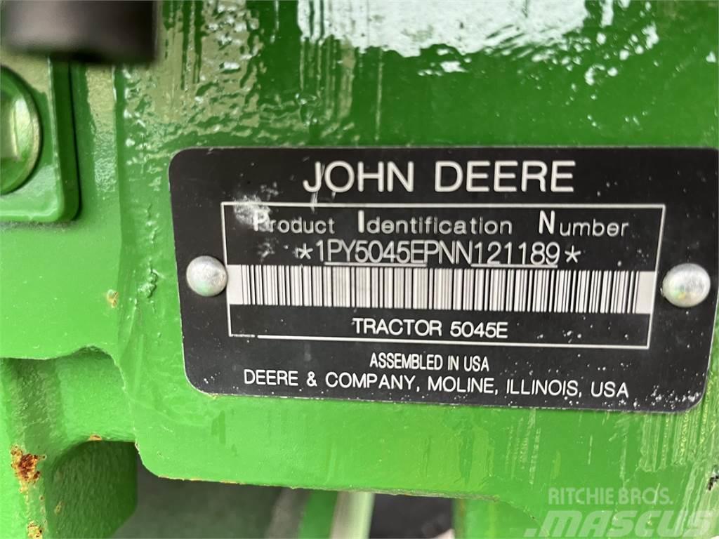 John Deere 5045E Трактори