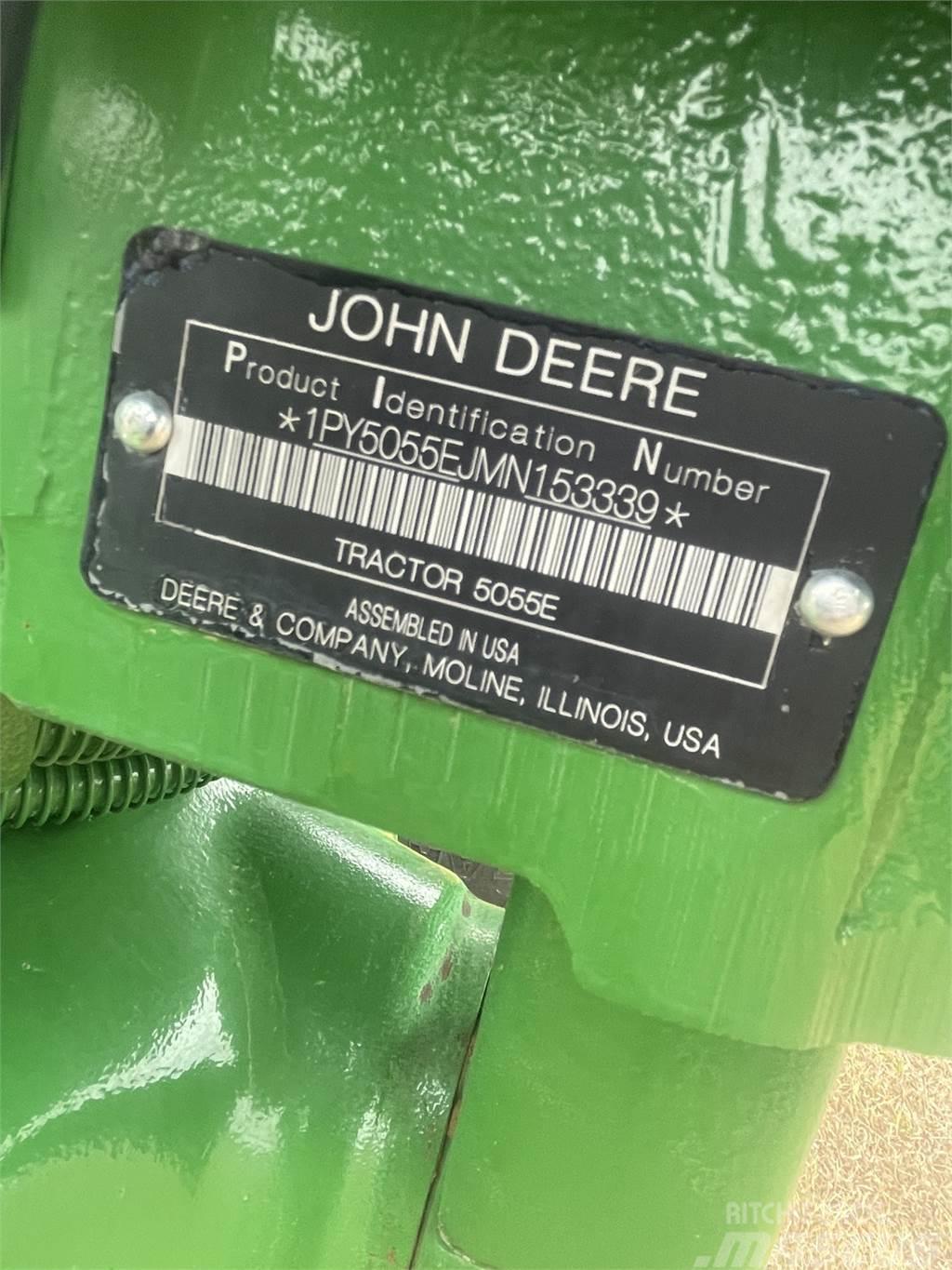 John Deere 5055E Трактори