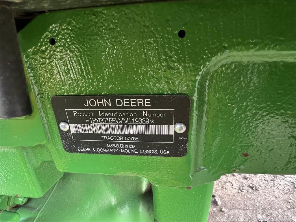 John Deere 5075E Трактори