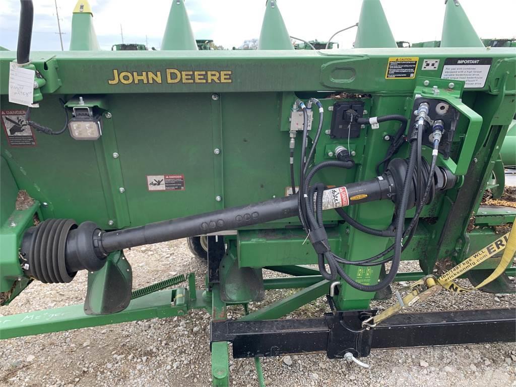 John Deere C8R Додаткове обладнання для збиральних комбайнів