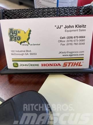 John Deere Z915E Zero turn косарки