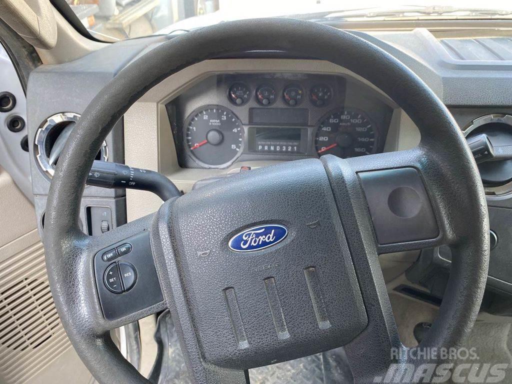 Ford F450 XLT SD Вантажівки-платформи/бокове розвантаження