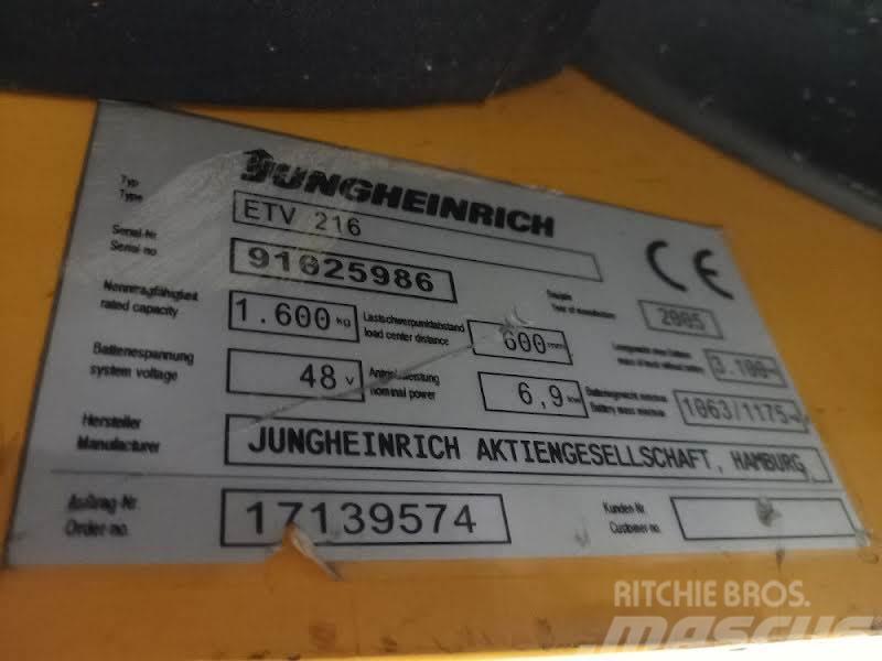Jungheinrich ETV 216 Річ-трак із високим підйомом