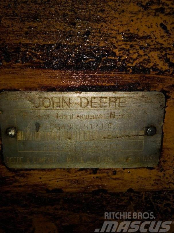 John Deere 643D Валочно-пакетувальні машини