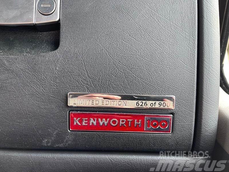 Kenworth W900L Тягачі