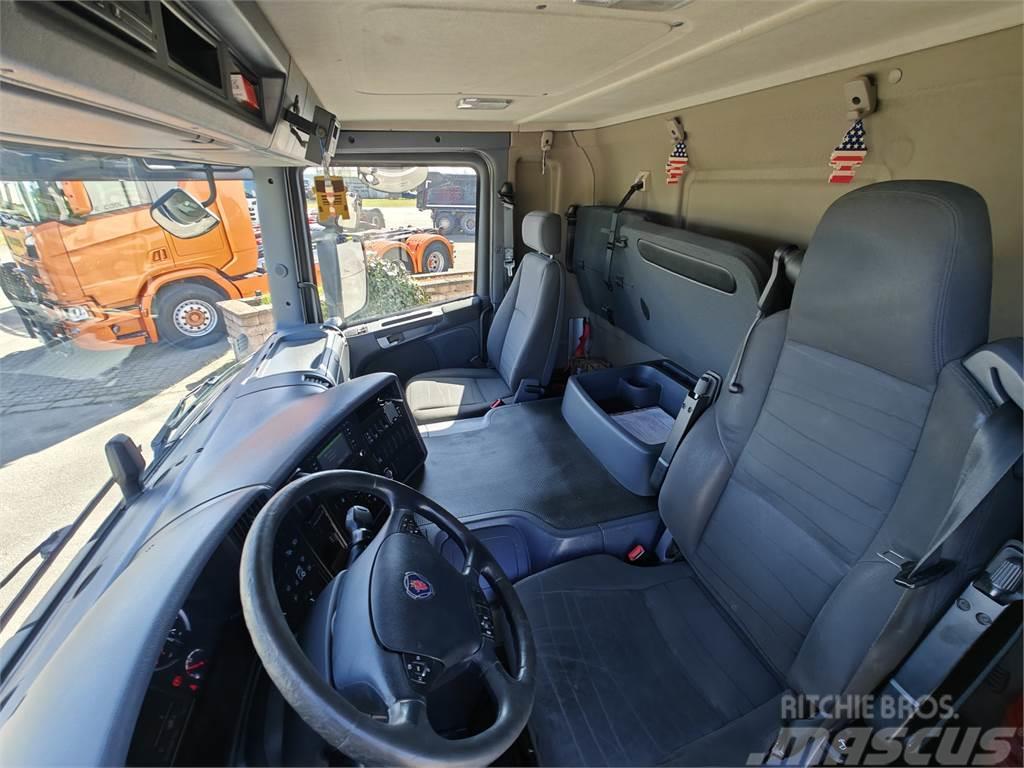 Scania P280 Фургони
