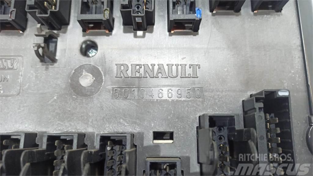 Renault Premium Електроніка