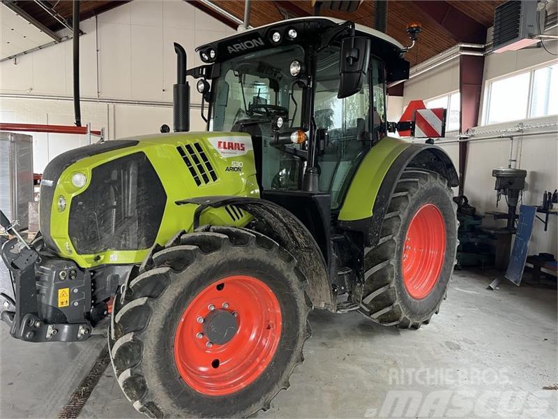 CLAAS ARION 530 CIS+ Aff. foraksel Трактори