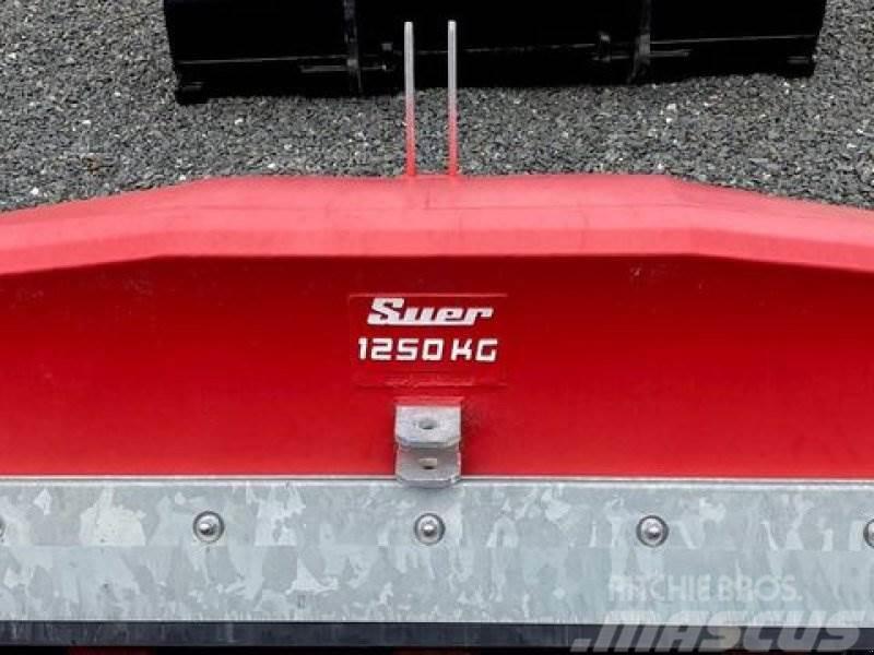  Suer SBS 1250 STAHLBETONGEWICHT Інше додаткове обладнання для тракторів