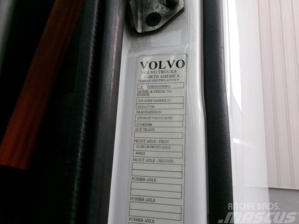 Volvo VNL64T300 Тягачі