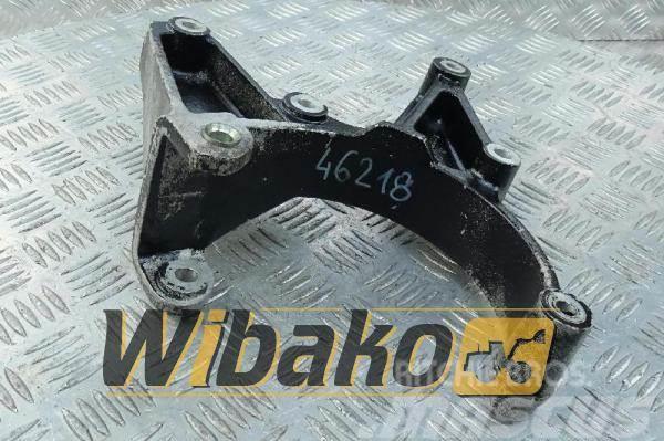 Perkins Wspornik alternatora Perkins 1306 1822252C1 Other components