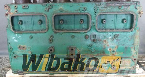 Volvo Block Engine / Motor Volvo TD122KME 161258154 Інше обладнання