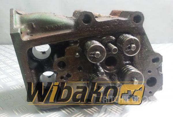 Volvo Cylinder head Volvo TD164KAE Other components