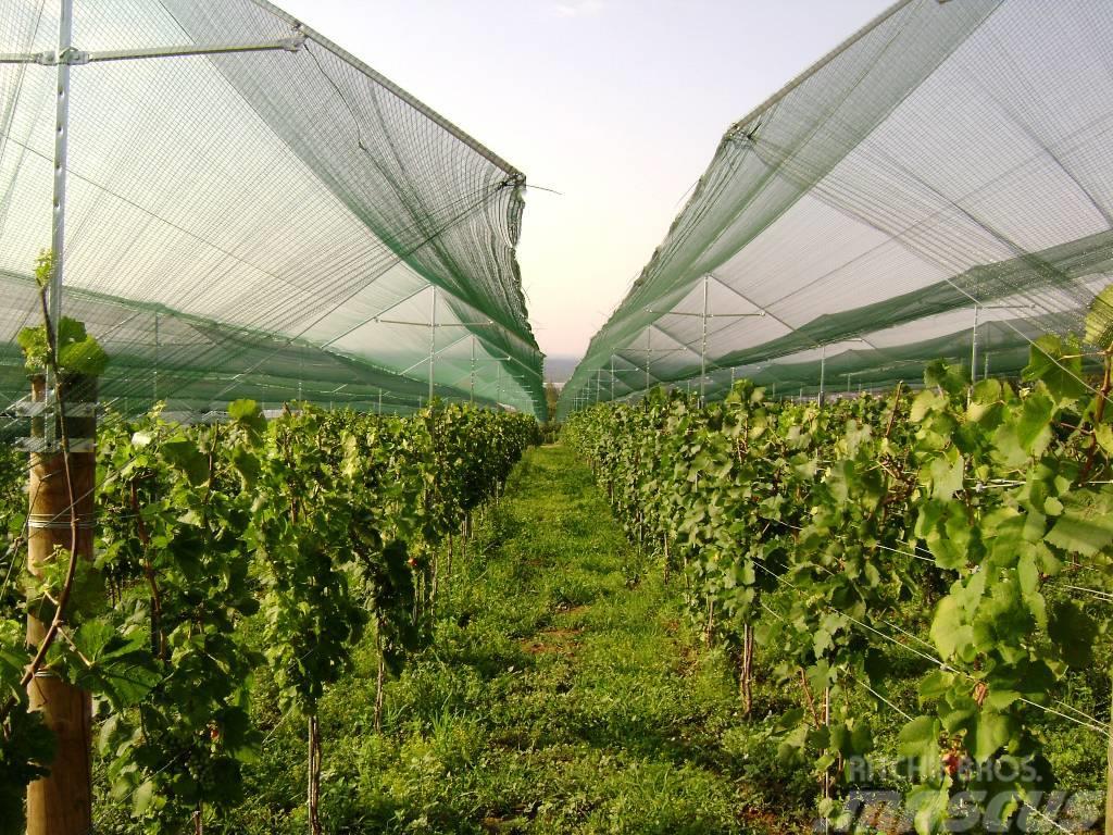 Megas Zaštita vinograda od tuče L2000 Приладдя для виноградарства