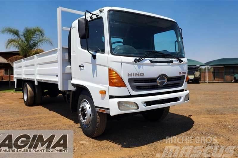 Hino 500 Series 1324 Mass Sides Вантажівки / спеціальні