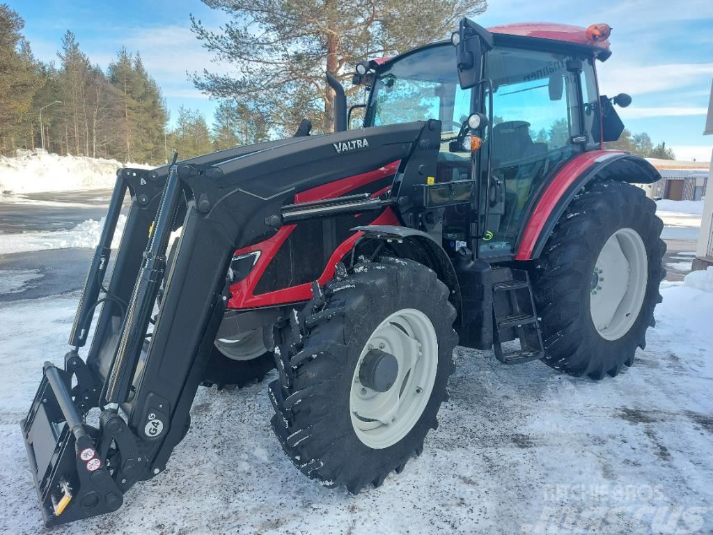 Valtra A104MH4 Трактори