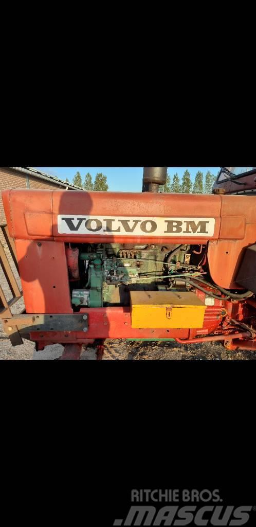 Volvo BM 650 Трактори